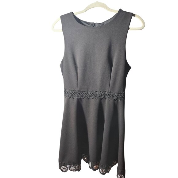 B. Darlin Black Sleeveless Dress With Lace Trim & Embroidered Hem Size 11/12 - Picture 1 of 8